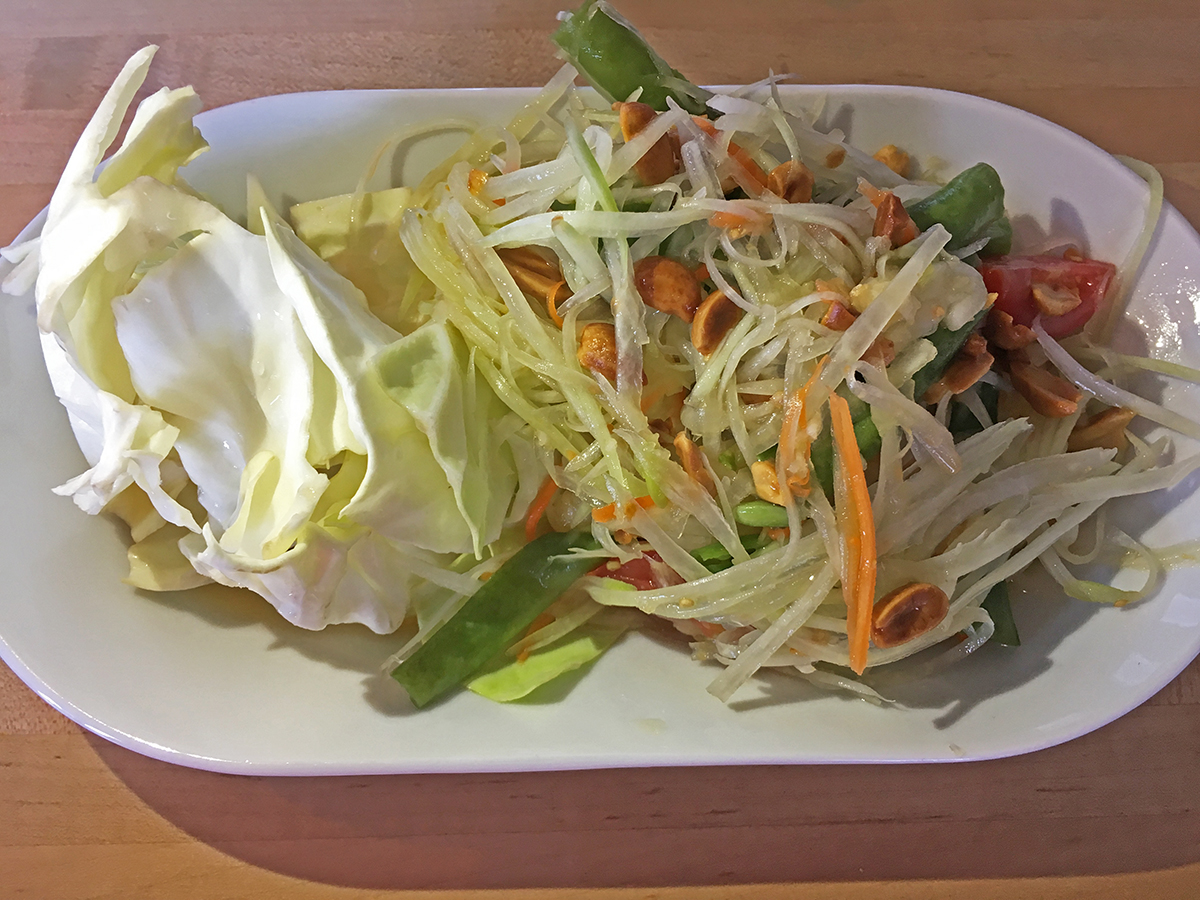 LungYai papaya salad 3 ret