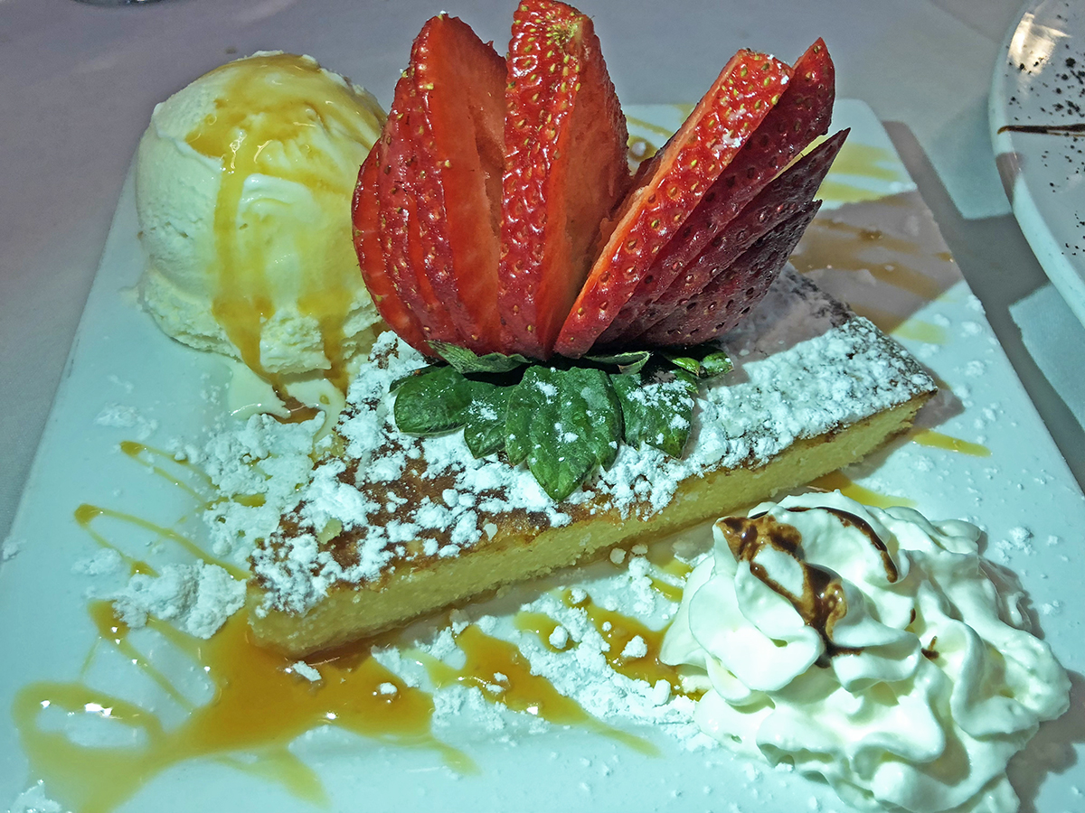 Fifi's almond pie 1 ret