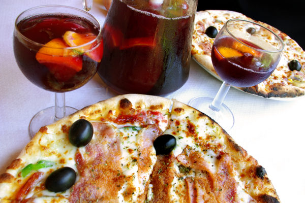 Pizza y Sangria ret